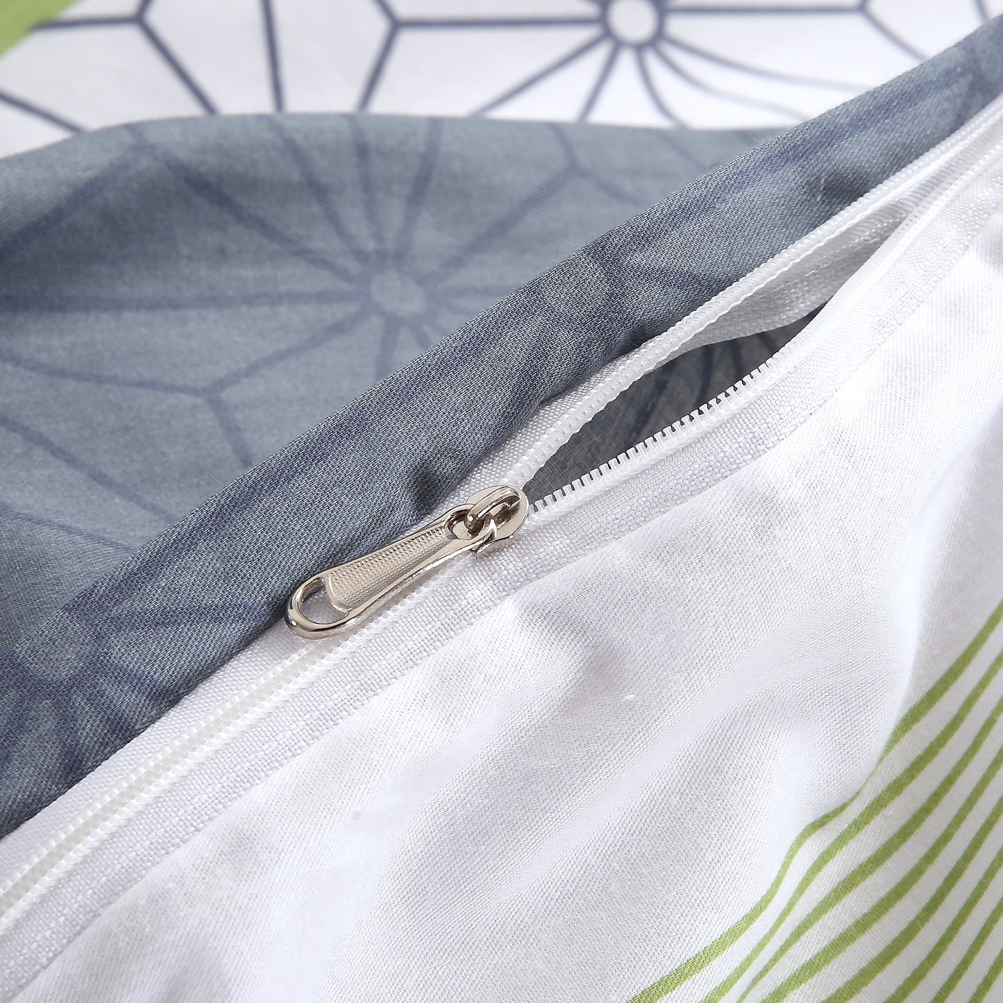 Serene 100% Cotton Bedding Set: Duvet Cover and Pillow Sham(s)