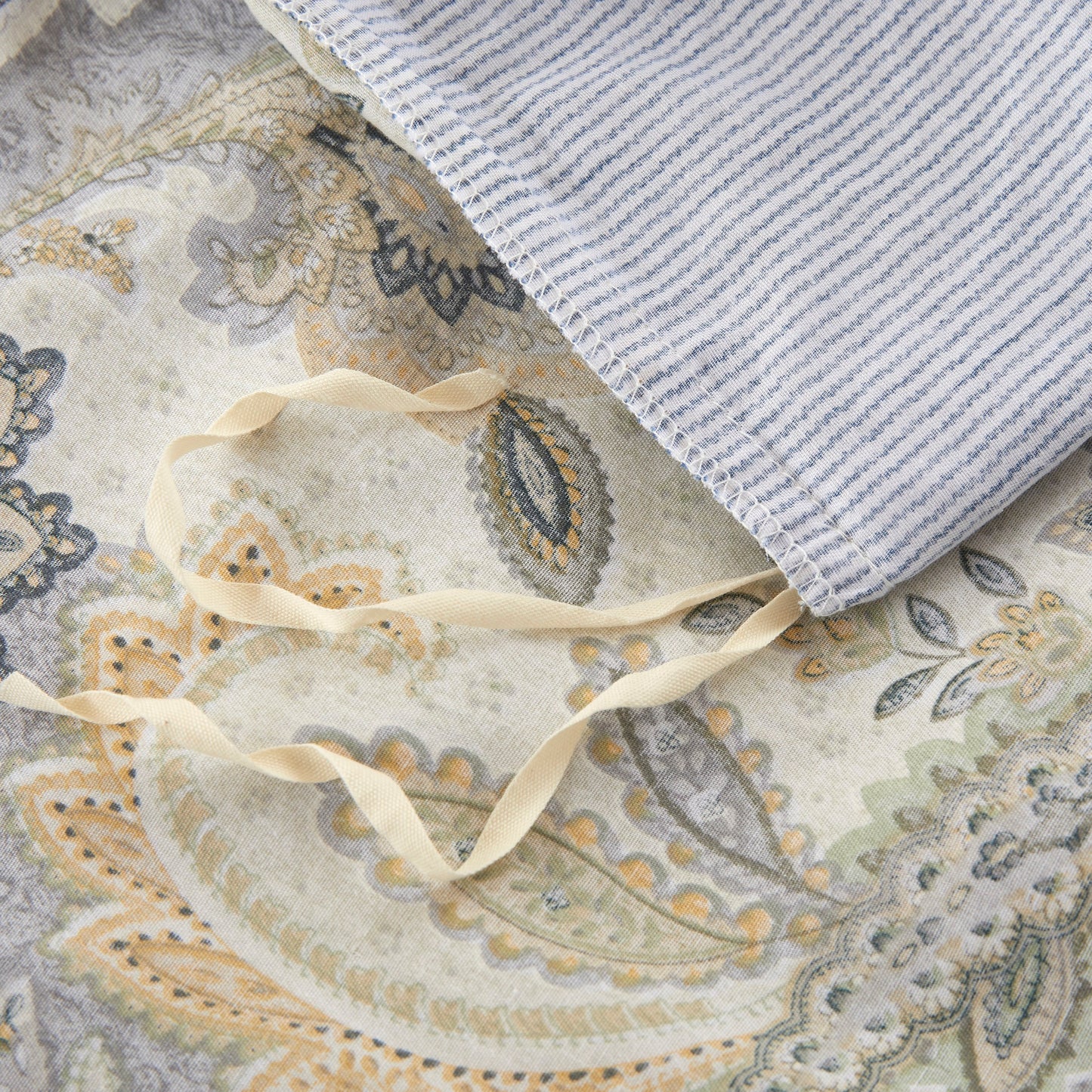 Baby Blue Paisley 3 Piece 100% Cotton Bedding Set: Duvet Cover and Two Pillow Shams