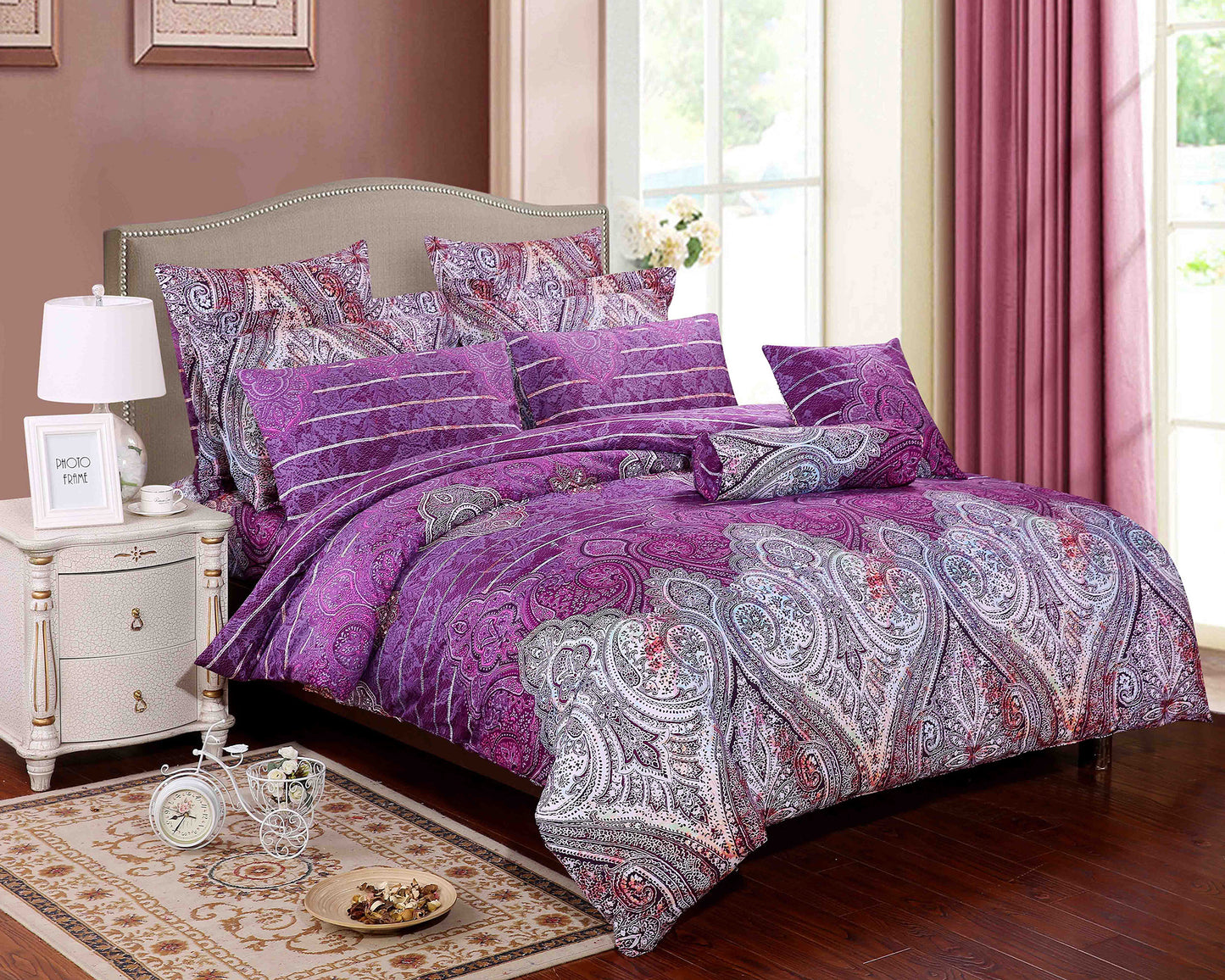 Royal Paisley 3-Piece Microfiber Bedding Set: Duvet Cover and Pillow Shams