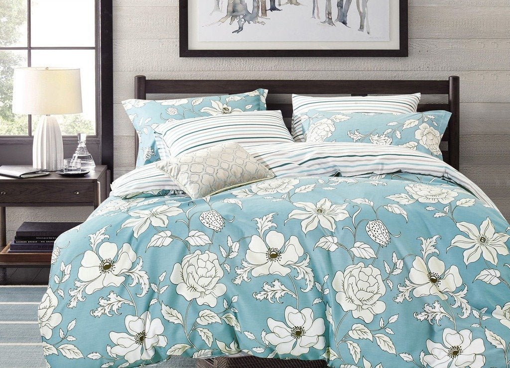 Blue floral duvet cover set and median-Heavy weight goose down alternative duvet insert