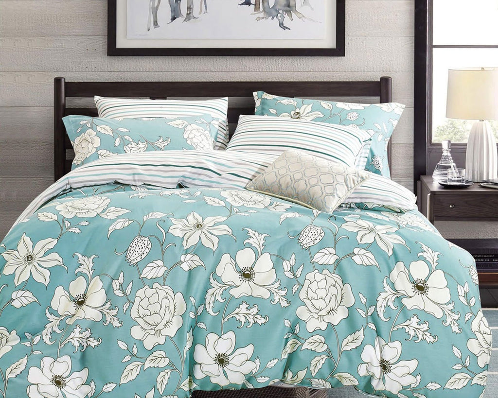 Blue Floral floral cotton duvet cover set, plaid print at the reverse side.