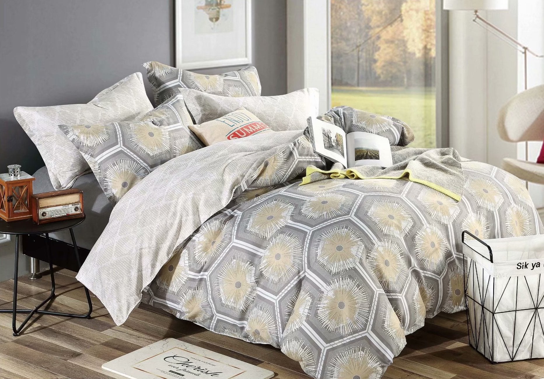 Celebration Geometric 3-Piece Microfiber Bedding Set: Duvet Cover and Pillow Shams